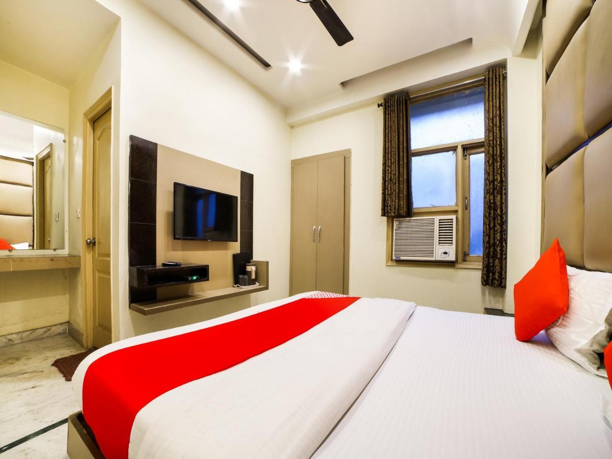 Oyo 78699 Hotel Klick International New Delhi Buitenkant foto