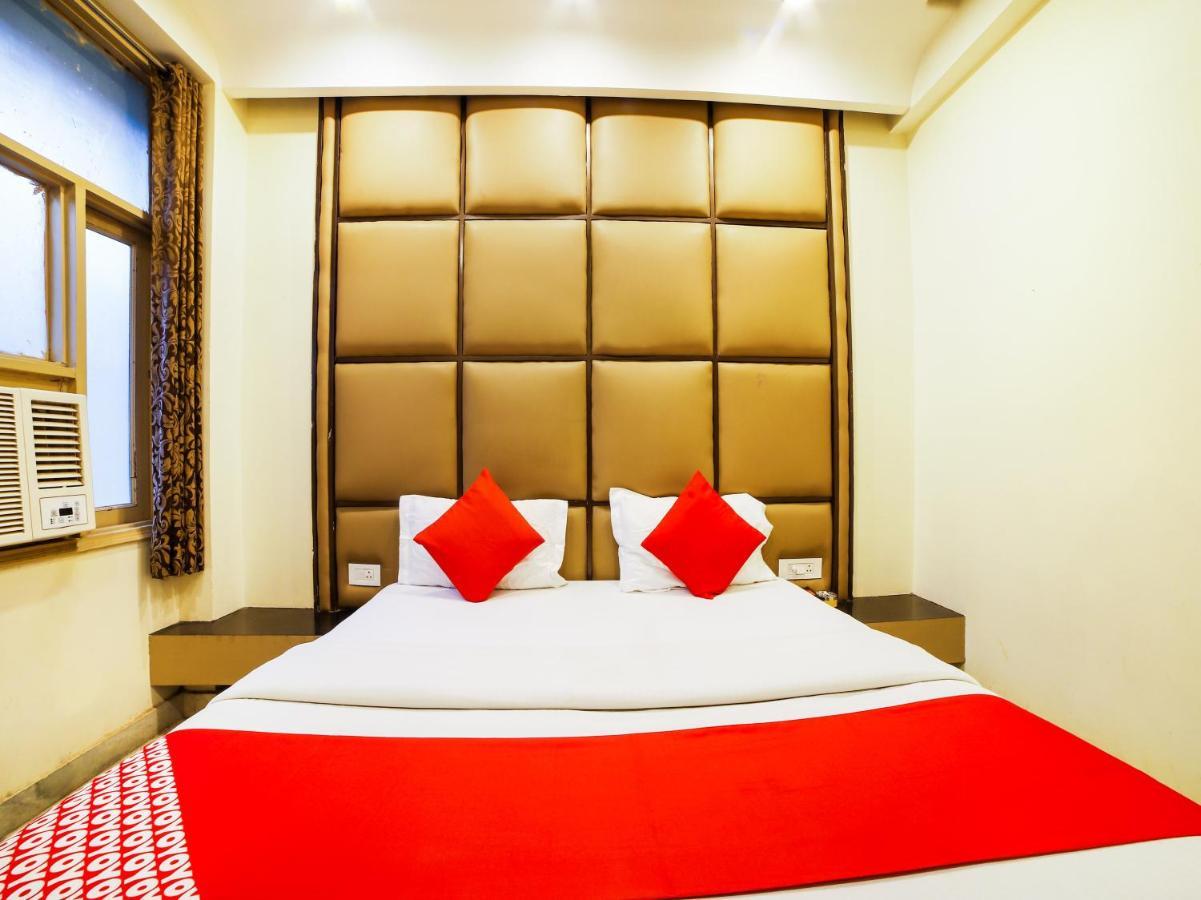 Oyo 78699 Hotel Klick International New Delhi Buitenkant foto