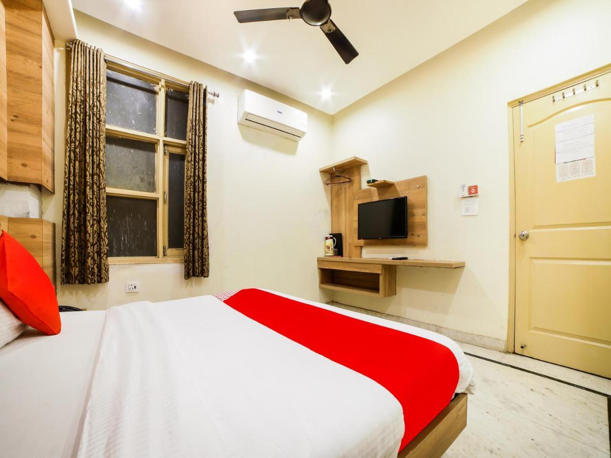 Oyo 78699 Hotel Klick International New Delhi Buitenkant foto