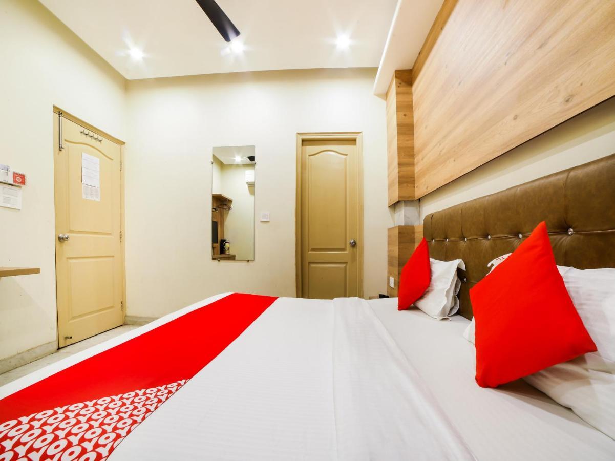 Oyo 78699 Hotel Klick International New Delhi Buitenkant foto