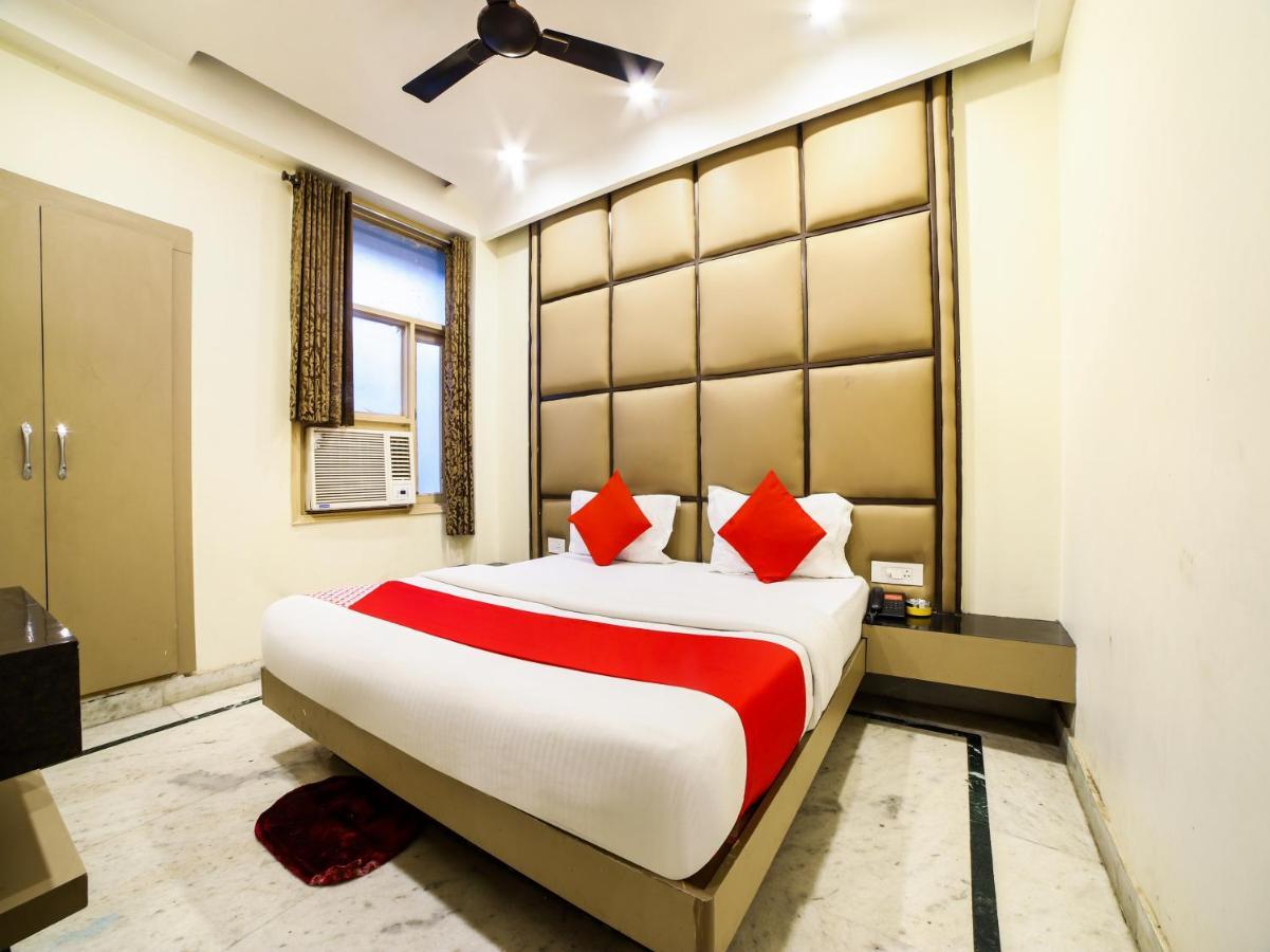 Oyo 78699 Hotel Klick International New Delhi Buitenkant foto